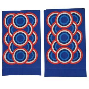 Vintage 1970's Pair VERA Collection BURLINGTON PILLOWCASES Mod Patriotic Circles